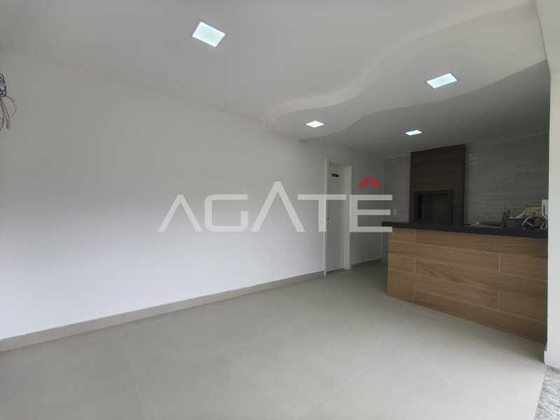 Condomínio Residencial Madri - Agatê Imóveis vende excelente apartamento garden de 2 quartos de 70 m² por 890 mil reais - Santo Antônio - Piratininga - Niterói - RJ. - HTAP20064