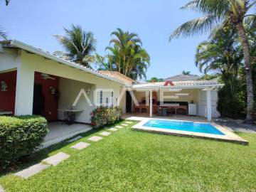 Condomínio Bosque de Itaipu - Agatê Imóveis vende Linda Casa Linear em Condomínio de 220 m² Várzea das Moças - Niterói por 800 mil reais. - HTCN30088