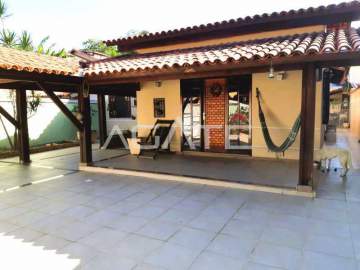 Agatê Imóveis vende Casa Linear de 156 m² Itaipu - Niterói por R$ 980 mil reais. - HTCA30232