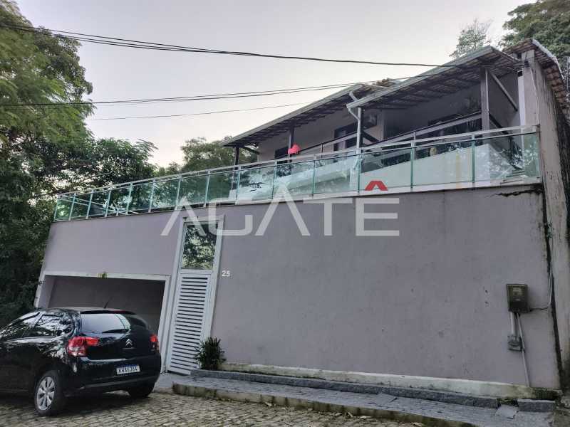 38 Casa 3 quartos Condomínio. - 38