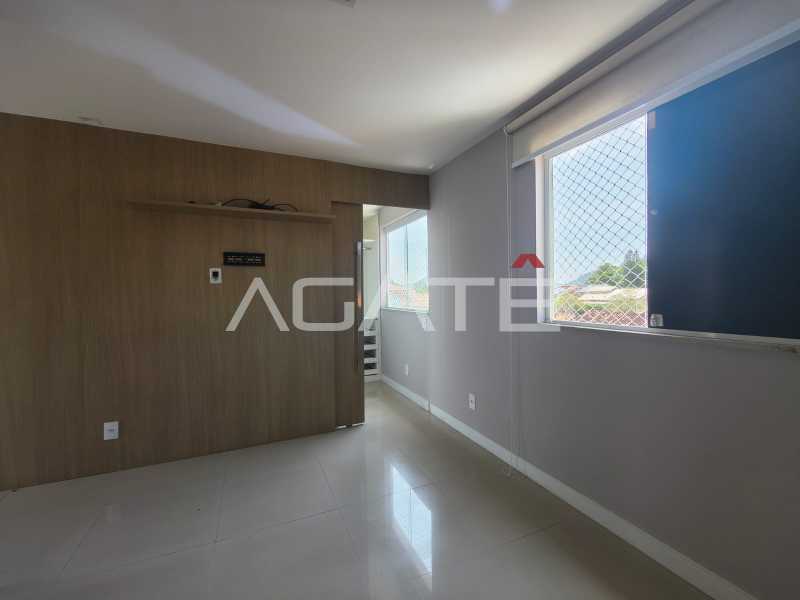 Conheça Triplex 4 qtos Itaipu do imóvel - Agatê Imóveis vende excelente casa triplex em rua fechada por R$ 1.140.000,00 - Itaipu - Niterói - Rj. - HTCN40085 - 42 Triplex 4 qtos Itaipu - 42