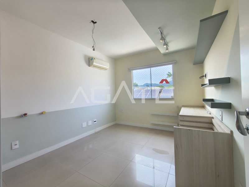 Conheça Triplex 4 qtos Itaipu do imóvel - Agatê Imóveis vende excelente casa triplex em rua fechada por R$ 1.140.000,00 - Itaipu - Niterói - Rj. - HTCN40085 - 19 Triplex 4 qtos Itaipu - 19
