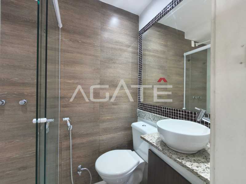Conheça Triplex 4 qtos Itaipu do imóvel - Agatê Imóveis vende excelente casa triplex em rua fechada por R$ 1.140.000,00 - Itaipu - Niterói - Rj. - HTCN40085 - 5 Triplex 4 qtos Itaipu - 5