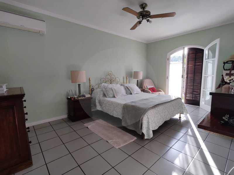 24 - Casa 4 quartos Itaipu. - 24