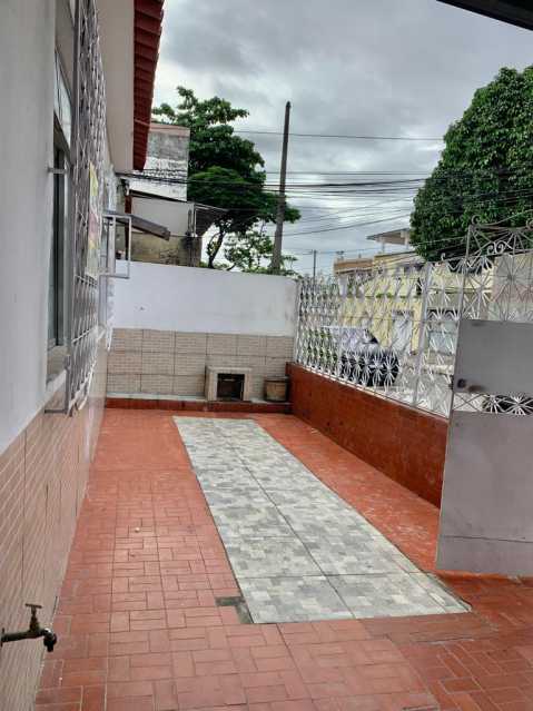 Conheça WhatsApp Image 2022-05-07 at 0 do imóvel - ÓTIMA CASA TÉRREA EM REALENGO COMPOSTA POR 2 QUARTOS, BANHEIRO SOCIAL, SALA, COZINHA E AMPLA ÁREA DE SERVIÇO. RUA CALMA, 10 MINUTOS DE CARRO PARA O SHOPPING DA SULACAP E MERCADO CARREFOUR. - MCASV2019 - 12 WhatsApp Image 2022-05-07 at 0 - 12