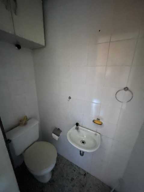 7999d883-d766-43c6-8d09-ae4182 - 4