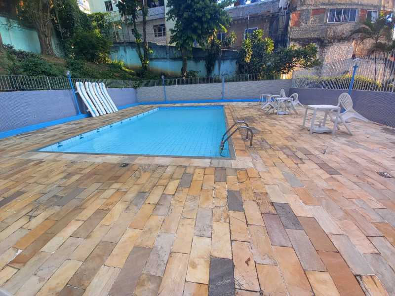 1745_G1652911223 - 8