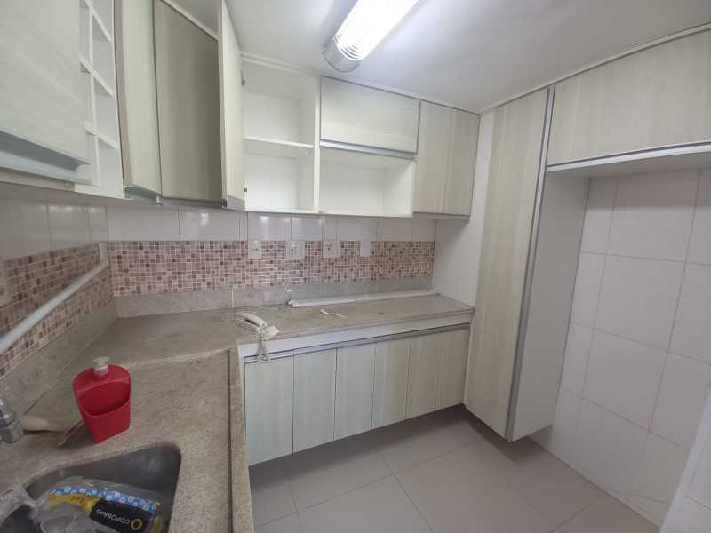 1745_G1652911225 - 9