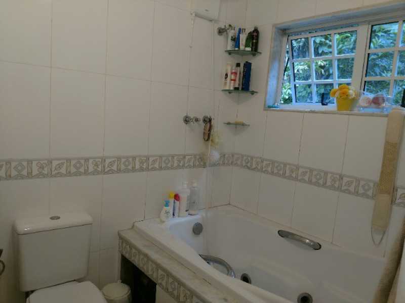 748268667869723 - 18