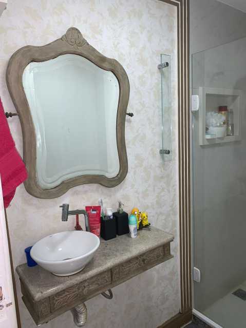 80a2fe5b-945d-460c-bd6d-cad882 - 7