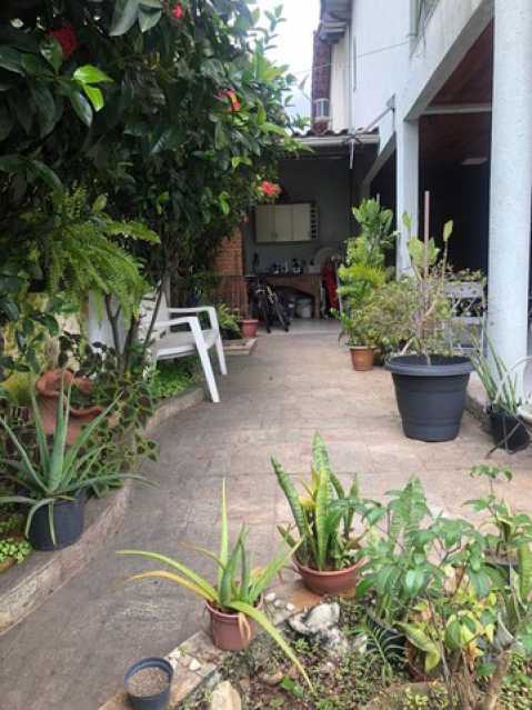 646366724327882 - 11