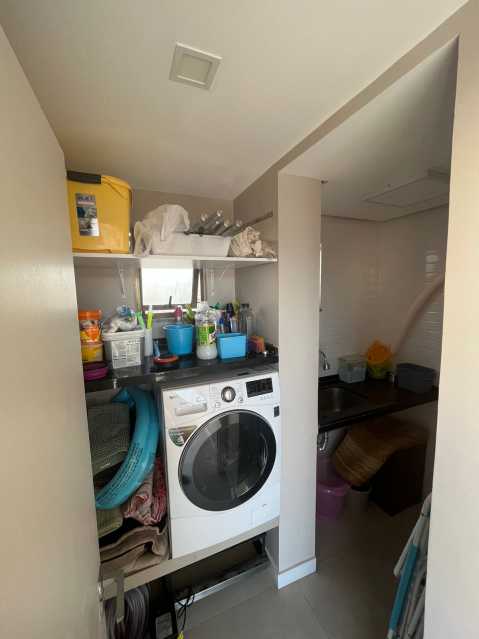 a79724a0-1c82-4fe9-8f22-094d40 - 28