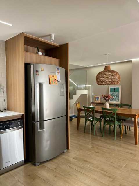 db89dc86-7b5a-4516-9b59-47a7fc - 10