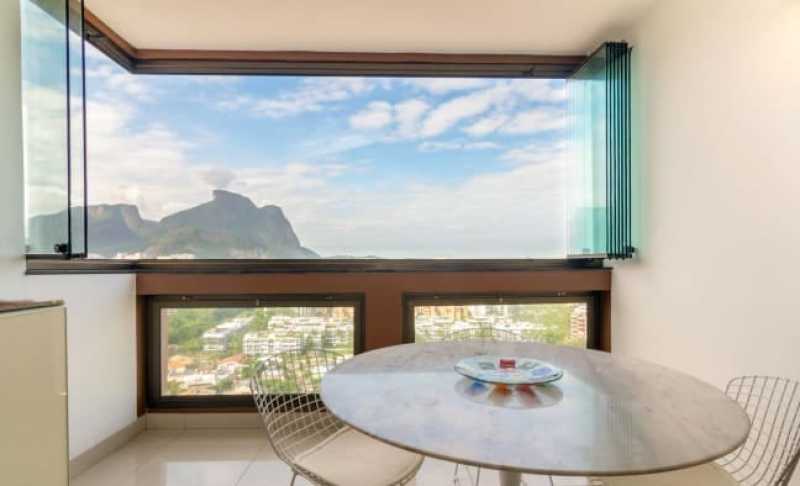 7658b635-7867-41dc-9683-5badf6 - 4