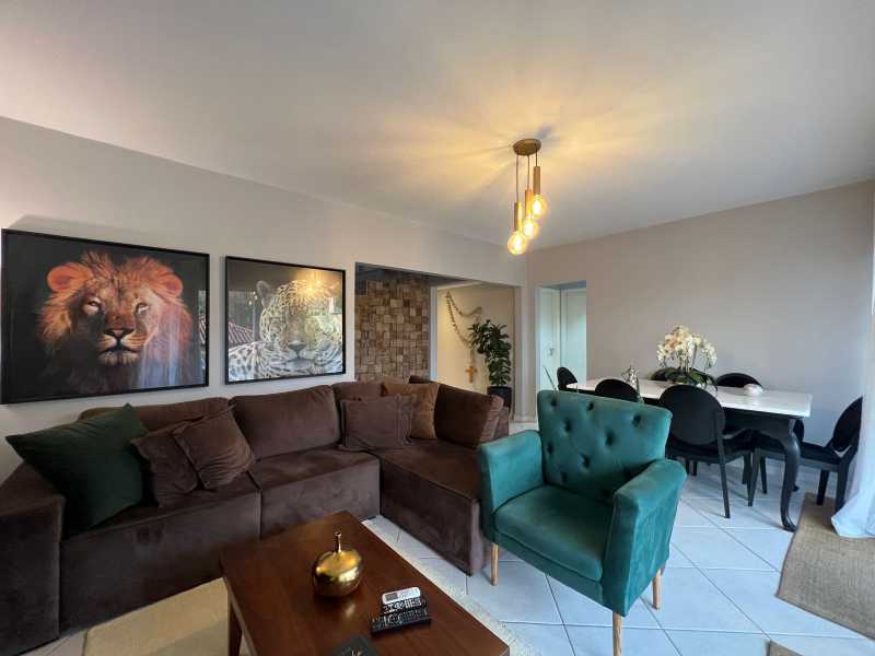 cbbc12fd-4175-4ab2-8dc1-c285e1 - 18