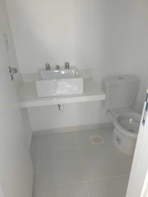 Conheça 05_Banheiro. do imóvel - Apartamento na Freguesia(Jacarepaguá), 2 quartos, 65m2, 1 vaga - BRAP21600 - 18 05_Banheiro. - 18