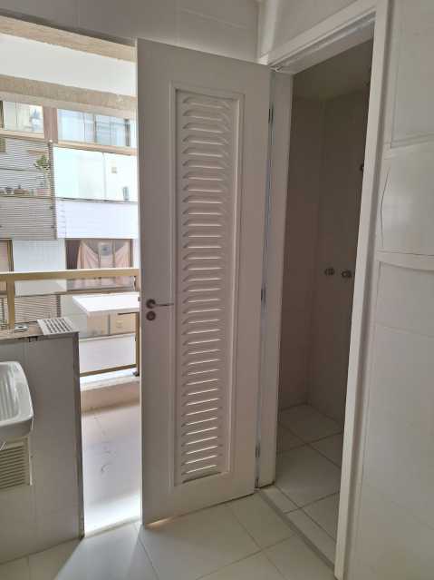 Conheça 06_Banheiro Serviço7. do imóvel - Apartamento na Freguesia(Jacarepaguá), 2 quartos, 65m2, 1 vaga - BRAP21600 - 11 06_Banheiro Serviço7. - 11