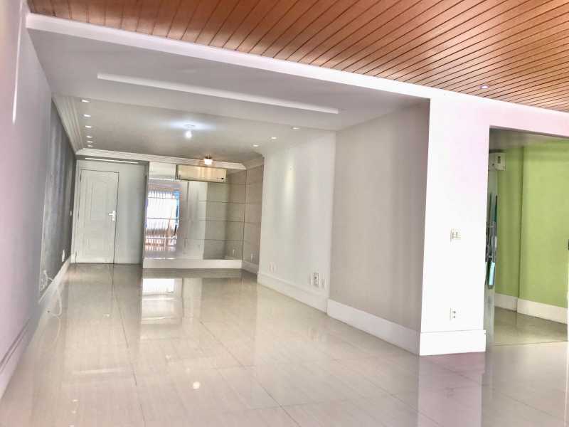 1859b468-f2c3-4399-a28c-b80c6f - 1