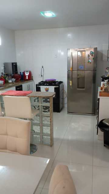 beb5c114-f0c4-4e55-8a61-09080e - 4