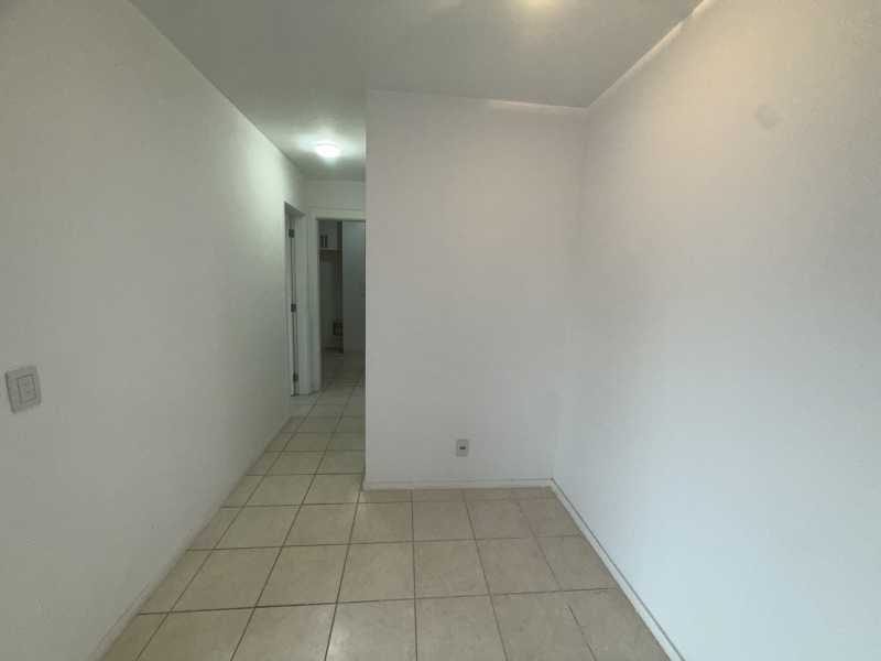 Conheça image00019. do imóvel - Excelente apartamento vazio, andar alto, sol da manhã, condomínio Floris - BRAP21757 - 4 image00019. - 4