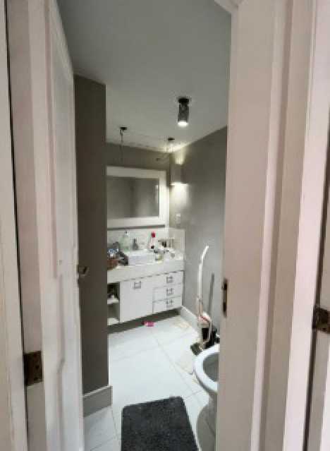 WhatsApp Image 2025-10-21 at 1 - 6