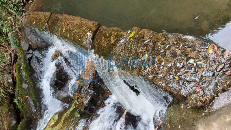 256875f6-33f3-48fa-87f4-b9a7b6 - 7