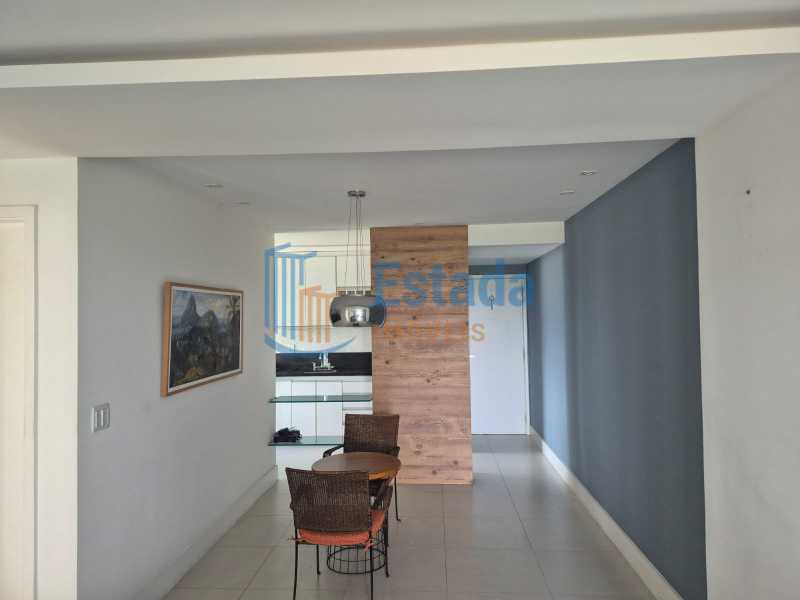 421db607-f009-45d1-9913-6af964 - 3