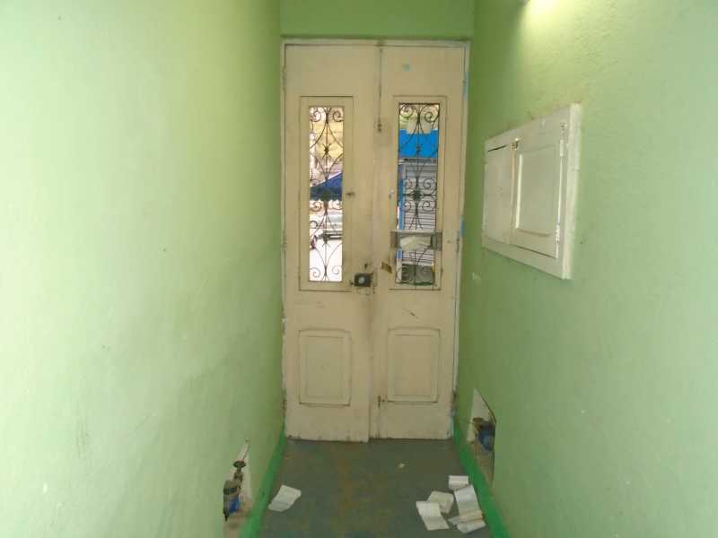 Conheça Entrada do imóvel - Barro Vermelho - Rua Dr. Getulio Vargas, 15 - Sala 102 - R 1.500,00 - CEAP20023 - 3 Entrada - 3