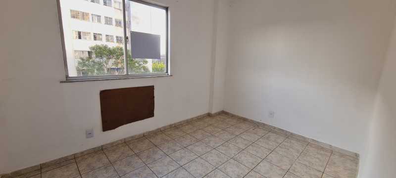 Foto 17 - Quarto II - 14