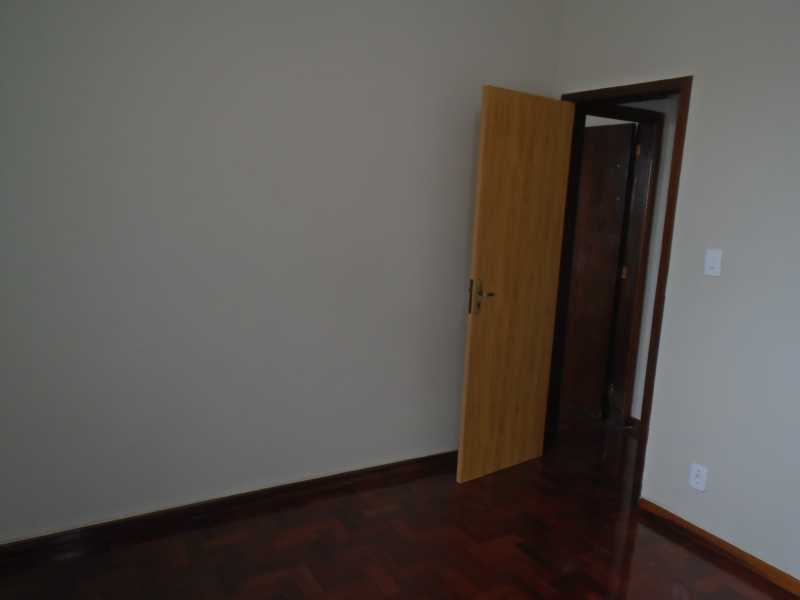QUARTO I - FOTO 01 - 11