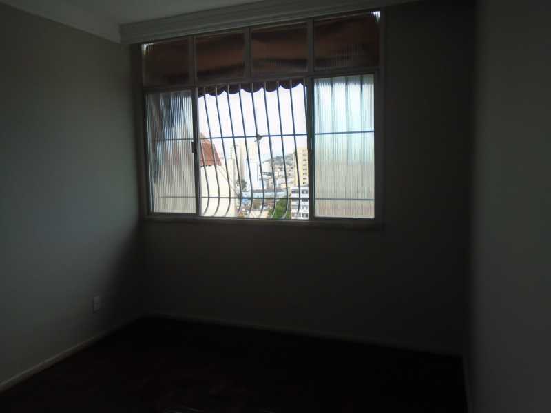 QUARTO II - FOTO 02 - 14
