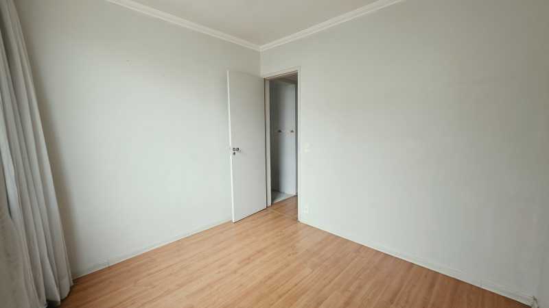 Foto 14 - Quarto II - 14
