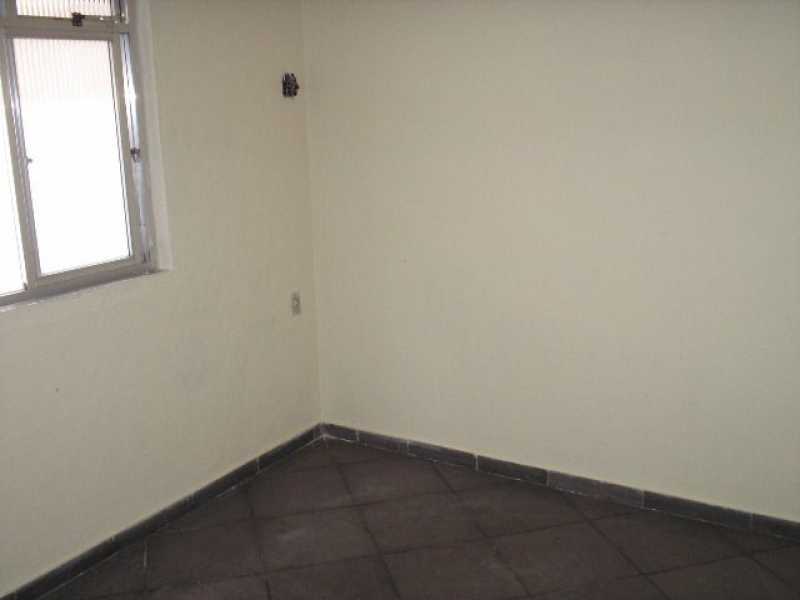 Conheça Quarto do imóvel - Engenho Pequeno - Rua Felix Antonio da Silva, 119 - Casa 03 - R$ 450,00 com taxas incluídas - CECA10003 - 5 Quarto - 5