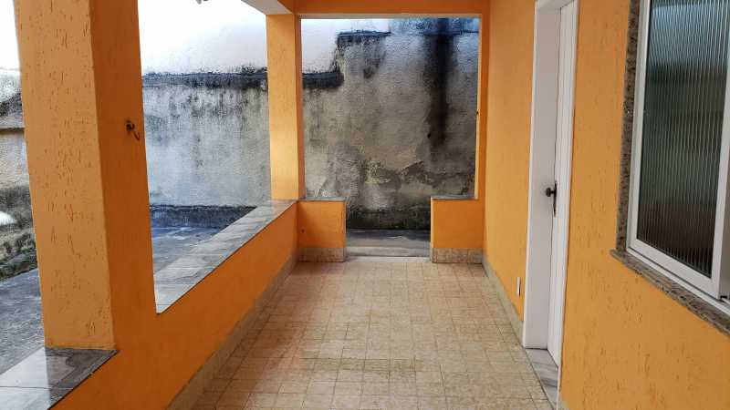 Área de Serviço  1 - 17