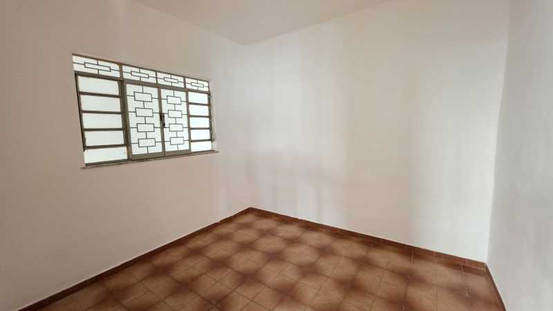Foto 14 - Quarto II - 14