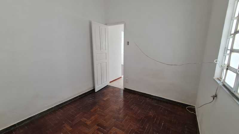 Foto 13 - Quarto II - 10