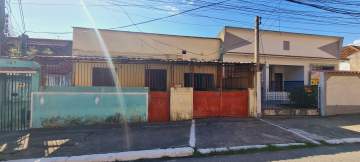 Ótima localização - Centro - Rua Aluísio neiva, 305 - Frente - R 1.500,00 Residencial R 2.500,00 Comercial - CECA30032