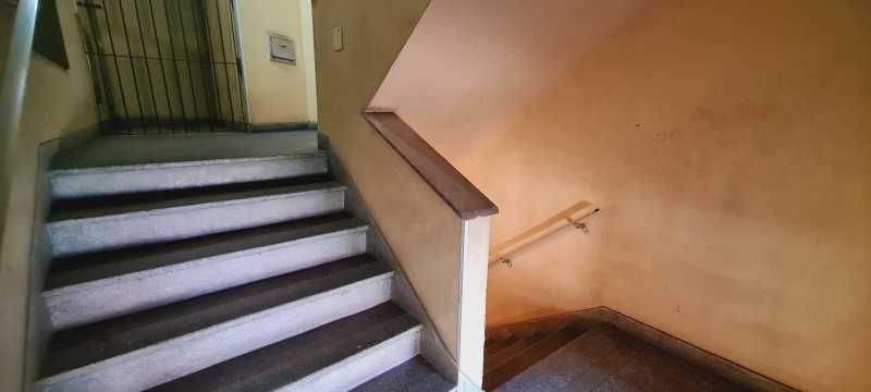 Foto 7 - Escada - 7
