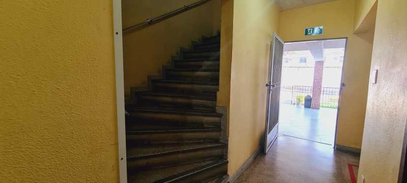 Conheça Foto 7 - Acesso apartamento do imóvel - Colubandê - Rua Manuel Lisboa, 34 apto 407 - 900,00 condomínio incluso - CEAP20017 - 7 Foto 7 - Acesso apartamento - 7