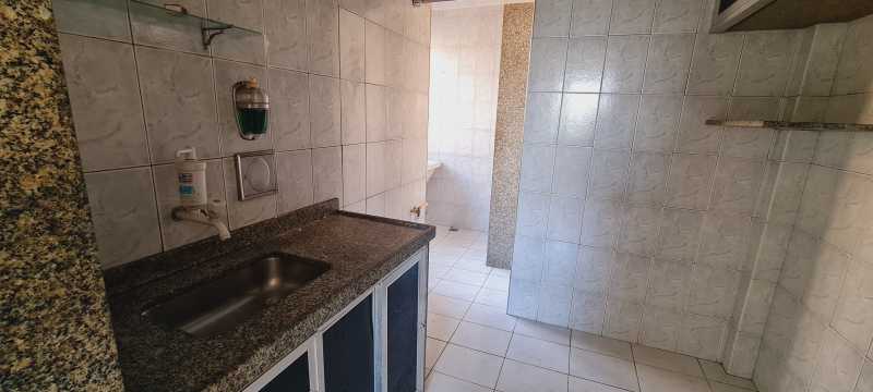 Conheça Foto 17 - Cozinha do imóvel - Colubandê - Rua Manuel Lisboa, 34 apto 407 - 900,00 condomínio incluso - CEAP20017 - 17 Foto 17 - Cozinha - 17