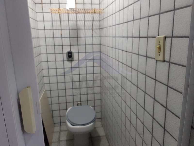 Banheiro de Serviço - 20