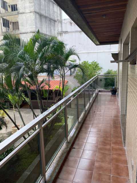 Conheça 4. do imóvel - Vendo Tijuca com Piscina e VARANDA - WCAP30599 - 4 4. - 4