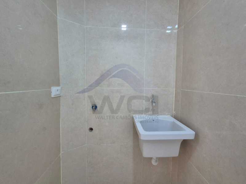 Área de Serviços - 16