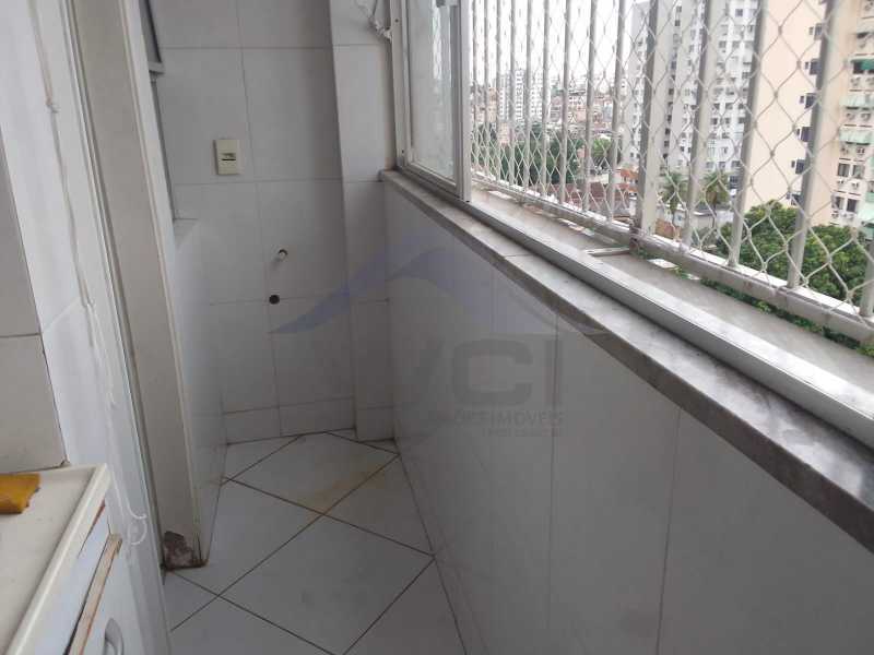 Área de Serviços - 13