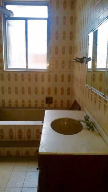 Conheça Banheiro suíte 2 do imóvel - VENDO CASA TIJUCA, METRÔ SAENS PENA, 2 QUARTOS - WCCA20003 - 18 Banheiro suíte 2 - 18
