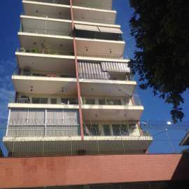 Ótima localização - Apartamento à venda Rua Vinte e Quatro de Maio, Méier, Rio de Janeiro - R$ 160.000 - WCAP10062