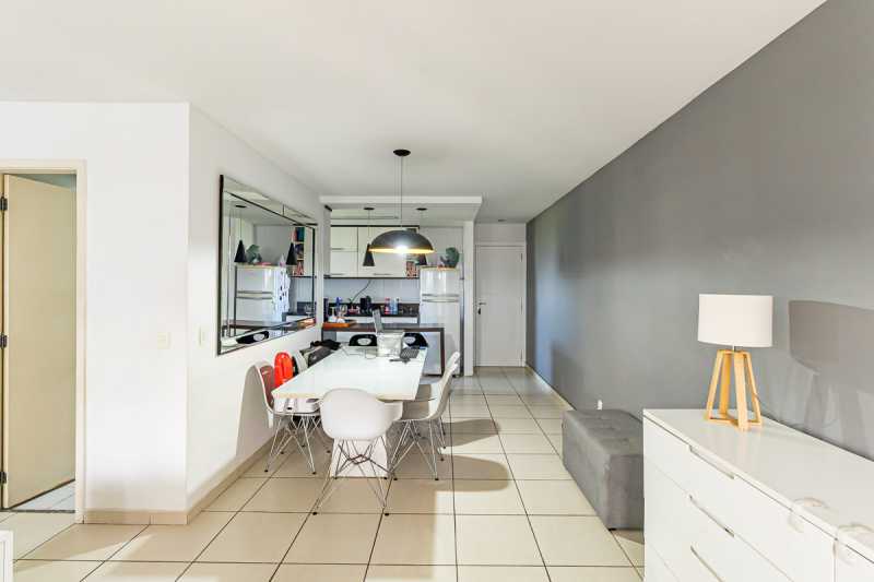 Conheça 01. Sala 5 do imóvel - Apartamento à venda Rua Silvia Pozzana,Rio de Janeiro,RJ - R$ 675.000 - REAP20051 - 8 01. Sala 5 - 8