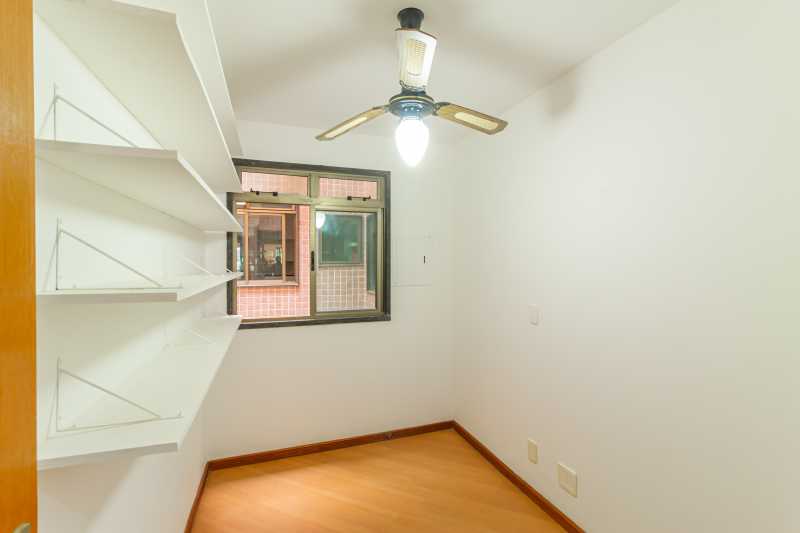 Conheça 07. Quarto 3 1 do imóvel - Apartamento no Jardim Oceanico - Esquina com a praia - REAP40036 - 18 07. Quarto 3 1 - 18