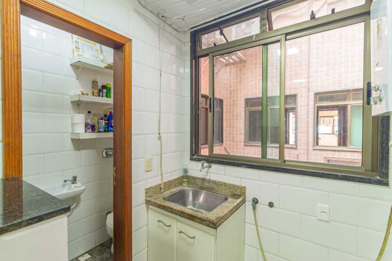 Conheça 10. Área de Serviço do imóvel - Apartamento no Jardim Oceanico - Esquina com a praia - REAP40036 - 27 10. Área de Serviço - 27