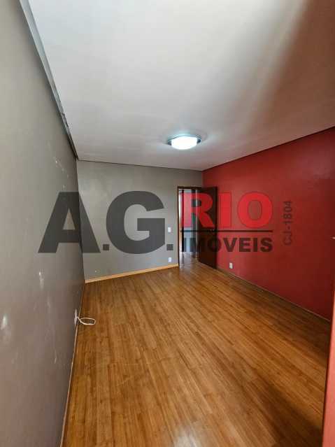 273d3ade-32a9-434f-befc-490178 - 12